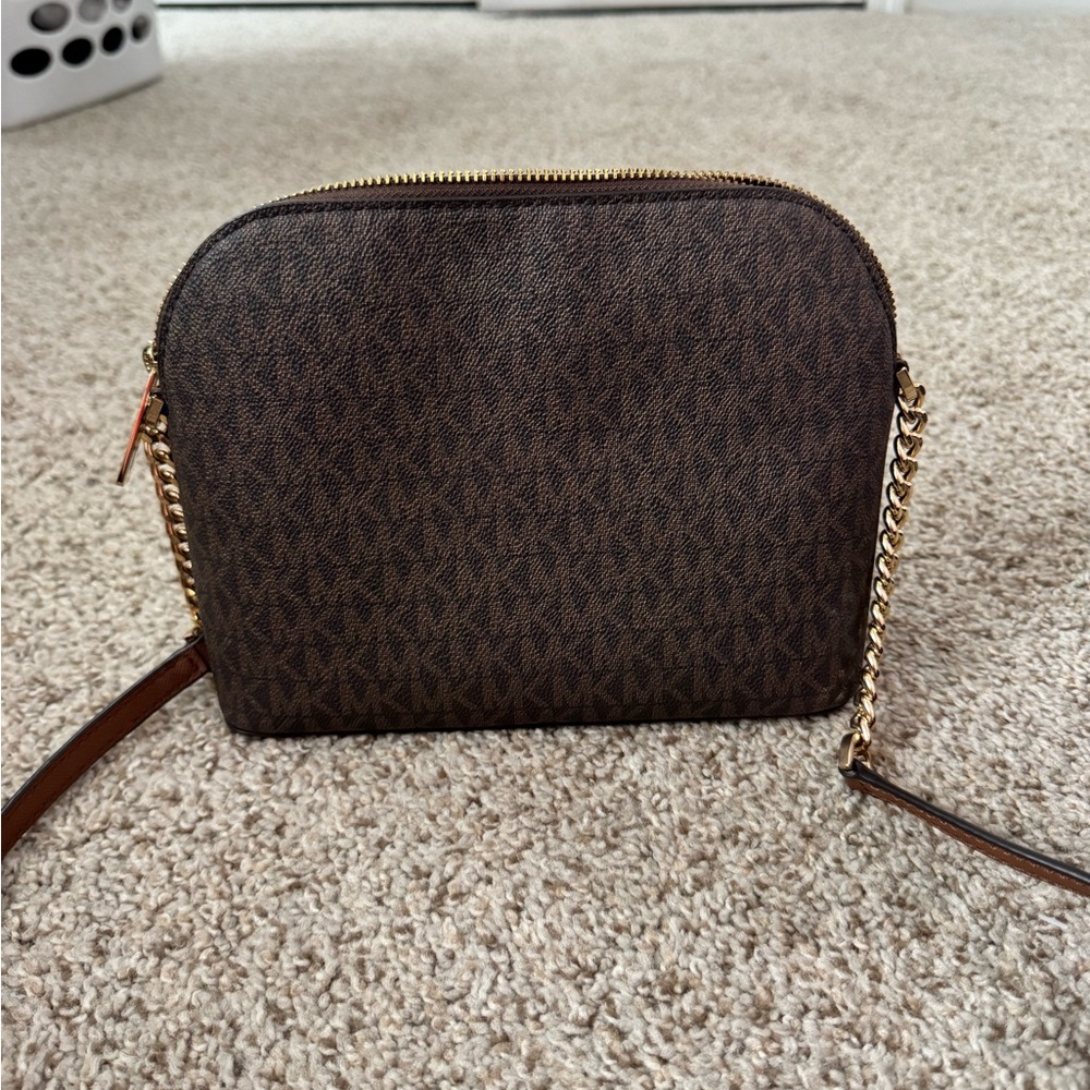 Michael Kors Chocolate Crossbody Bag with Gold Chain - Picture 2 of 8